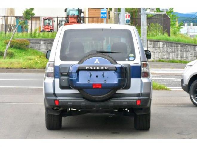 パジェロロング エクシード ４ＷＤ ロックフォードサウンド 三菱１８インチアルミ（北海道） 4WD 3000 5Dr