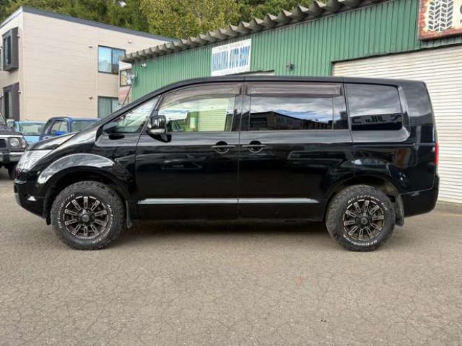 デリカD：5 2.2 D パワーパッケージ ディーゼルターボ 4WD　車検10年2月　両側パワースライド　アルミ・ホワイトレター 2300