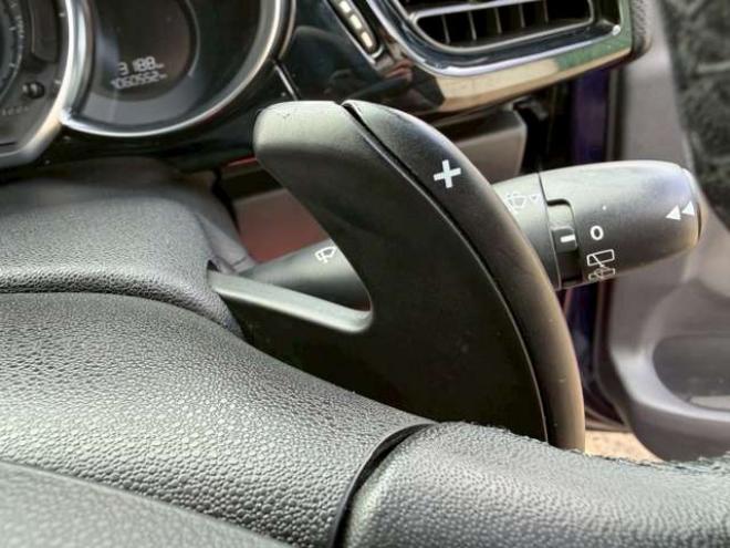 シトロエンDS3 シック　ETC　エアコン・クーラー　パワステ　パワーウィンドウ　キーレス　ABS 運転席エアバッグ　助手席エアバッグ　サイドエアバッグ　横滑り防止装置　社外ナビ　MTモード付 正規輸入車 2WD 1200