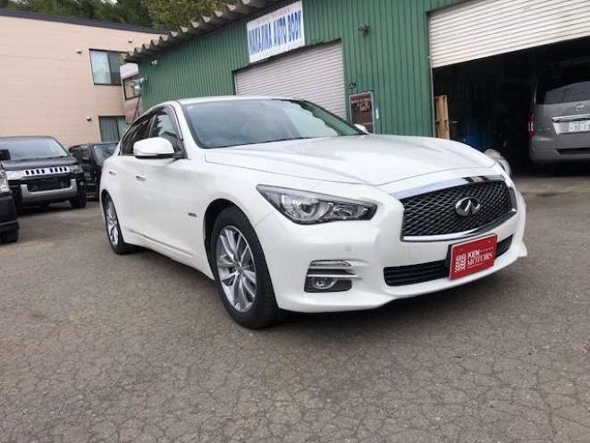 スカイライン3.5 350GT FOUR ハイブリッド　ナビ・Bカメラ・地デジ 4WD 3500