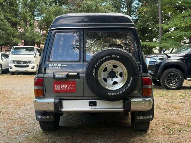サファリ4.2 エクストラハイルーフグランロード ディーゼル 4WD　ハイルーフ　マッドフラップ　社外アルミ 4200