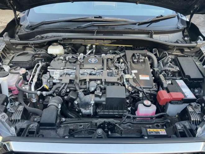 カローラクロス1.8 ハイブリッド Z E-Four 4WD　モデリスタエアロ　電動シート　電動リアゲート　バックカメラ　ETC　フルセグTV　パワステ　パワーウィンドウ　ABS　クルーズコントロール　アルミホイール　盗難防止装置　横滑り防止装置　ルーフレール 1800