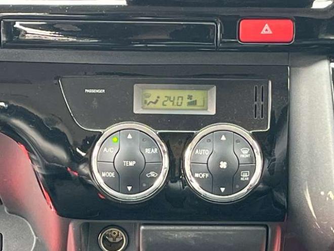ハイエース2.7 GL ロング ミドルルーフ 4WD　10人乗り　パワステ　パワーウィンドウ　エアコン　社外ナビ　後席モニター　キーレスエントリー　片側スライドドア　盗難防止装置　フロントモデリスタ 2700