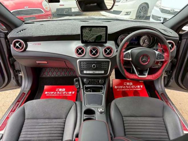 ベンツCLAクラス CLA250 4マチック 4WD　ナビ　バックカメラ　ETC　キーレスエントリー　シートヒーター　エアコン　クルーズコントロール　ABS　盗難防止装置　パワステ　パワーウィンドウ　横滑防止装置　パーキングアシスト　アイドリングストップ 正規輸入車 2000