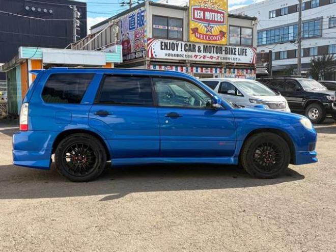 フォレスター2.0 クロススポーツ i アルカンターラスタイル4WD　シートヒーター社外17インチ　エアロ 2000