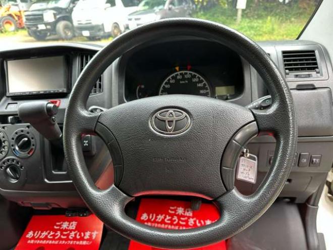タウンエースバン1.5 GL 4WD　ベージュツートン全塗装済　ストラーダナビTV　バックカメラ　LEDヘッドライト　純正デフロック　リアヒーター　寒冷地仕様　ブラウンレザー調シートカバー　ルーフラック 1500