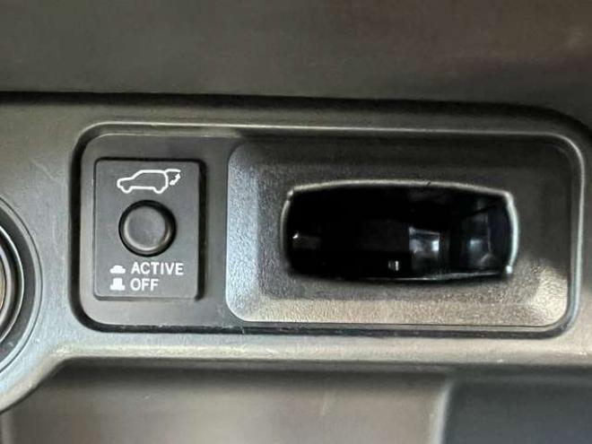 アウトランダーPHEV2.0 G プレミアムパッケージ 4WD　本革シート　ロックフォードプレミアムサウンドシステム　純正ナビ　フルセグTV　バックカメラ　クルーズコントロール　パドルシフト　衝突軽減システム　車線逸脱　AC100V　パワーバックドア　パワーシート 2000