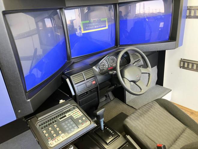 ファイター中古　キャンピング/移動販売/ダンプベース　中型トラック