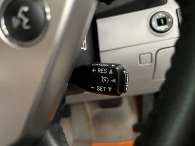 クラウンロイヤルサルーン　ｉ－Ｆｏｕｒ　本州仕入　後期型　禁煙車　社外１７インチＡＷ　純正１６ＡＷ＋スタッドレスタイヤ付　純正ＨＤＤナビ　フルセグ地デジ　ＤＶＤ再生　Ｂｌｕｅｔｏｏｔｈオーディオ　Ｍサーバー　クルーズコントロール　ＥＴＣ 4WD 3000 4Dr