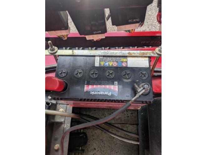 除雪機フジイ　SD1122B　22馬力　ガソリン　２気筒エンジン　良品　510h