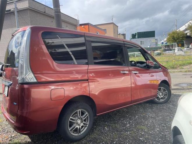 セレナ２０Ｘ Ｖセレクション＋セーフティ ４ＷＤ 全周囲カメラ ナビ クリアランスソナー オートクルーズコントロール レーンアシスト 衝突被害軽減システム 両側電動スライドドア スマートキー 電動格納ミラー ３列シート ＣＶＴ アルミホイール（北海道） 4WD 2000 5Dr
