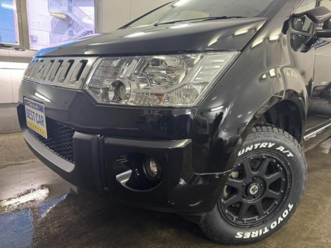 デリカＤ：５　Ｇパッケージ　寒冷地仕様　禁煙車　エクストリーム１６インチＡＷ＋新品ＴＯＹＯホワイトレター　純正１８ＡＷ＋スタッドレスタイヤ付　カロッツェリアナビ　地デジ　ＤＶＤ再生　バックカメラ　クルーズコントロール　ＥＴＣ 4WD 2400 5Dr