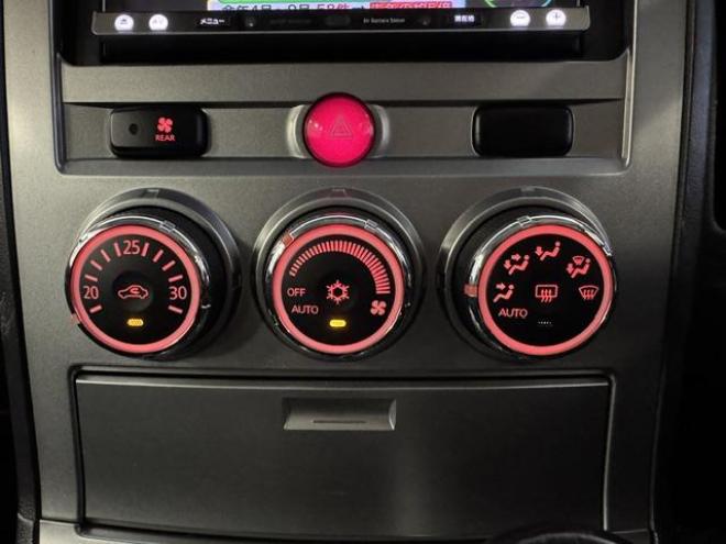 デリカＤ：５　Ｇパッケージ　寒冷地仕様　禁煙車　エクストリーム１６インチＡＷ＋新品ＴＯＹＯホワイトレター　純正１８ＡＷ＋スタッドレスタイヤ付　カロッツェリアナビ　地デジ　ＤＶＤ再生　バックカメラ　クルーズコントロール　ＥＴＣ 4WD 2400 5Dr