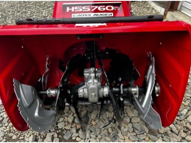 除雪機ホンダHSS760nクロスオーガピカピカです