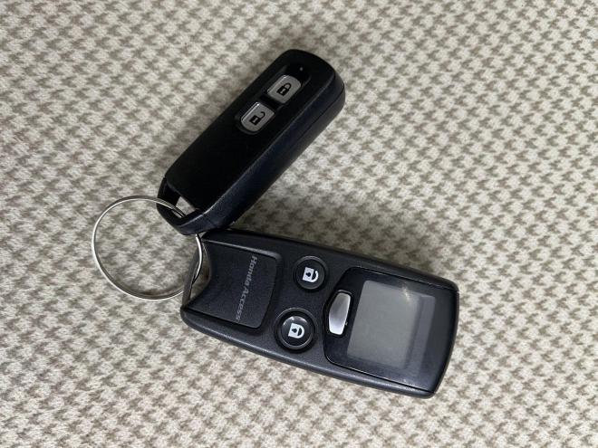 N-ONEG 4WD 5年保証 自社認証工場 車検整備2年付 夏冬タイヤ 修復歴無 寒冷地仕様 禁煙 4WD 660