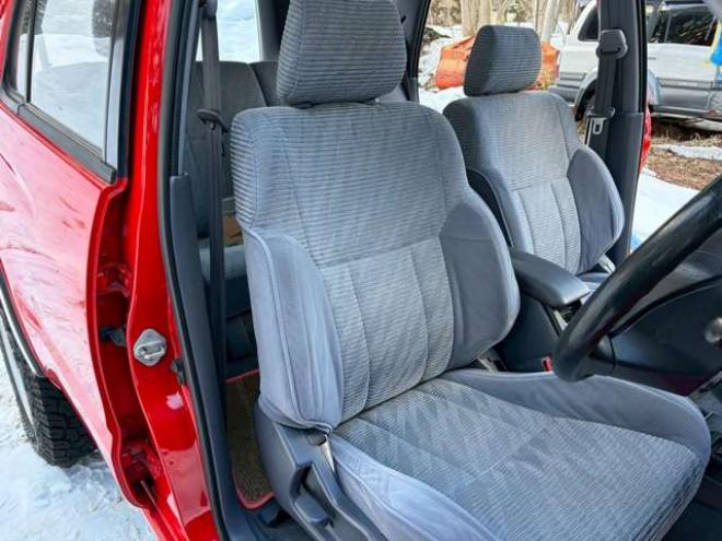ハイラックスサーフ2.7 SSR-X 4WD　リフトアップ　全塗装済レッド　社外ナビ　ETC　パワステ　パワーウィンドウ　ABS　キーレスエントリー　ルーフレール　サンルーフ 2700