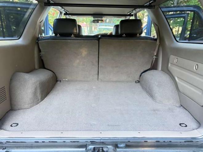 ハイラックスサーフ2.7 SSR-X プレミアムセレクション 4WD　4WD　本州仕入　ETC　ナビ　TV　キーレスエントリー　AT　Bluetooth　ABS　エアコン　パワーステアリング 2700