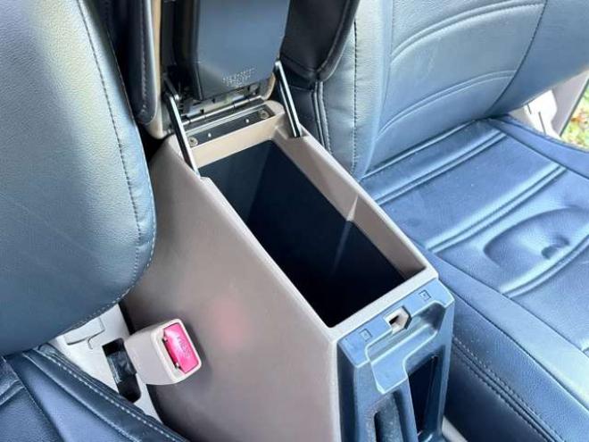 ハイラックスサーフ2.7 SSR-X プレミアムセレクション 4WD　4WD　本州仕入　ETC　ナビ　TV　キーレスエントリー　AT　Bluetooth　ABS　エアコン　パワーステアリング 2700