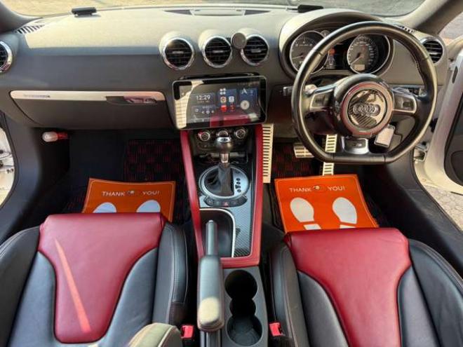 アウディTTSクーペ 2.0 4WD　ディスプレイオーディオ・キーレス・TTS 正規輸入車 2000