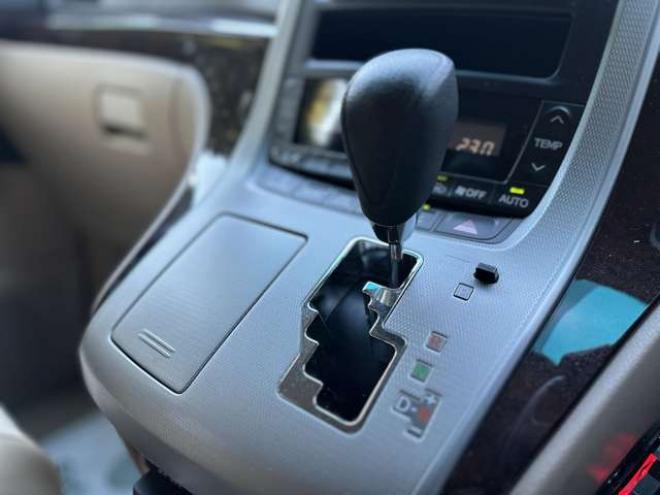 ヴェルファイア2.4 X 4WD　ワンオーナー　パワーウィンドウ　パワステ　社外ナビ　純正アルミ　ABS　キーレス　バックカメラ　左側電動スライドドア　ETC　ワイパーデアイサー 2400