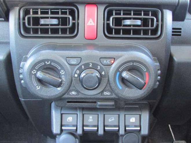 ジムニーXG 4WD　セーフティーサポート/社外ナビ/フルセグTV/ブルートゥース/ヒルディセントコントロール/アイドリングストップ/オートライト 660