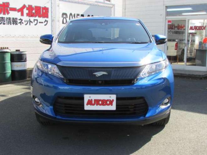 ハリアー2.0 プレミアム アドバンストパッケージ スタイルアッシュ 4WD　前席パワーシート ハーフレザーシート JBLスピーカー パワーバックドア ステアリングスイッチ クルコン オートハイビーム 横滑り防止 車線逸脱防止 シートメモリー 純正9インチナビ　Bluetooth 純正エンスタ ISOFIX 2000