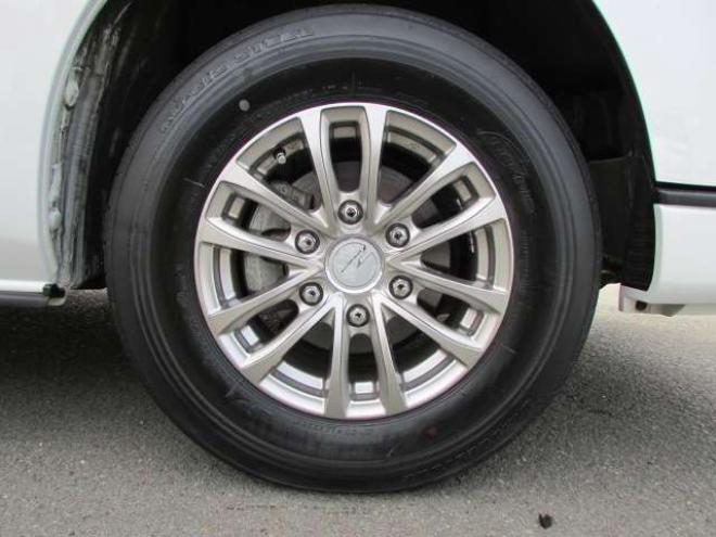 ハイエースバン2.8 スーパーGL 50TH アニバーサリー リミテッド ロングボディ ディーゼルターボ 4WD　ディーゼルターボ/両側パワースライドドア/衝突軽減ブレーキ/LEDヘッドライト/SDナビ/フルセグTV/バックカメラ/ブルートゥース/ETC/オートライト/オートハイビーム/社外アルミホイール 2800