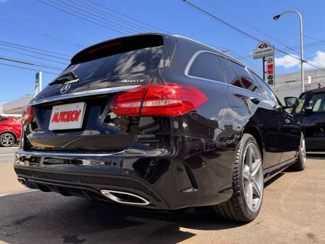 ベンツCクラスワゴン C200 4マチック スポーツ 4WD　ブラインドスポットモニター・ディスタンスパイロットディストロニック・ステアリングパイロット・アイドリングストップ・電動テールゲート・メモリーパワーシート・LEDヘッドライト・純正ナビ・バックカメラ 2000