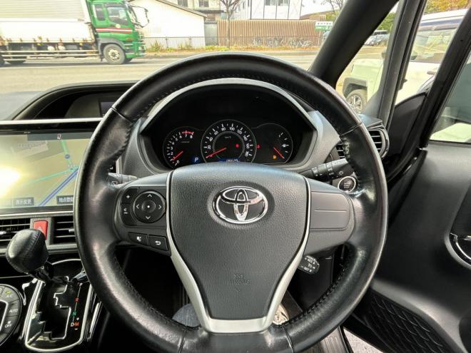 ヴォクシー2.0ZS 4WD　＜優遇ローン＞本州仕入　寒冷地仕様　両側Pスラ