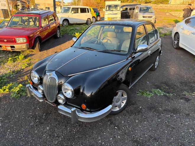ビュート 1000 4Dr