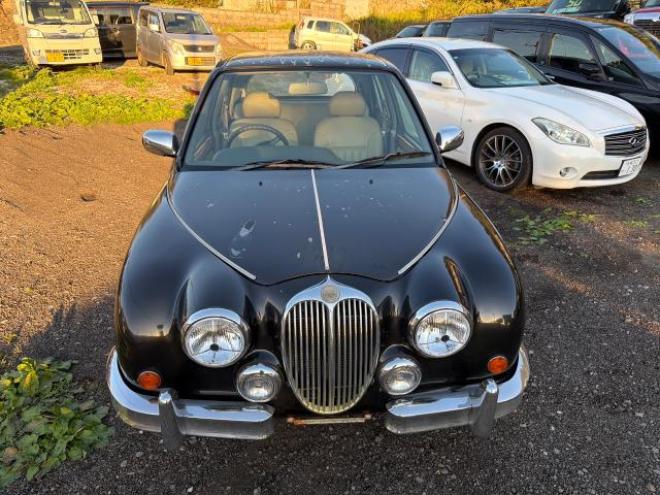 ビュート 1000 4Dr