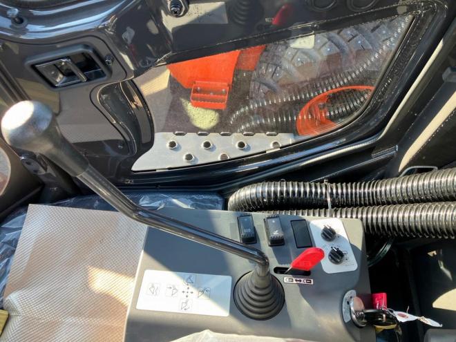 ホイールローダ日立　未使用　ZW80S-5B　タイヤショベル　建機　
