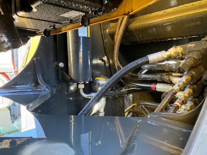 ホイールローダコマツ　中古　WA100-8Y　マルチプラウ仕様　タイヤショベル　建機