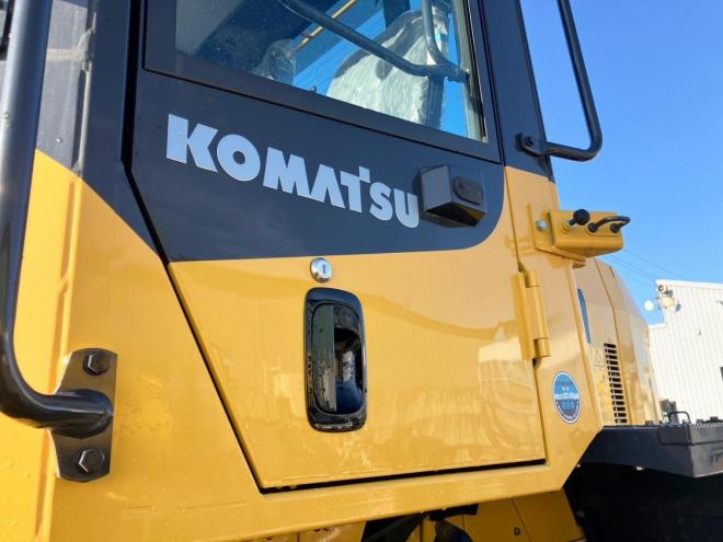 ホイールローダコマツ　中古　WA100-8Y　マルチプラウ仕様　タイヤショベル　建機