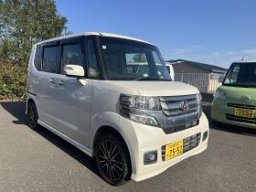 N-BOX　4WD GターボLパッケージ 中期型 フルセグナビテレビ  4WD 660 5Dr