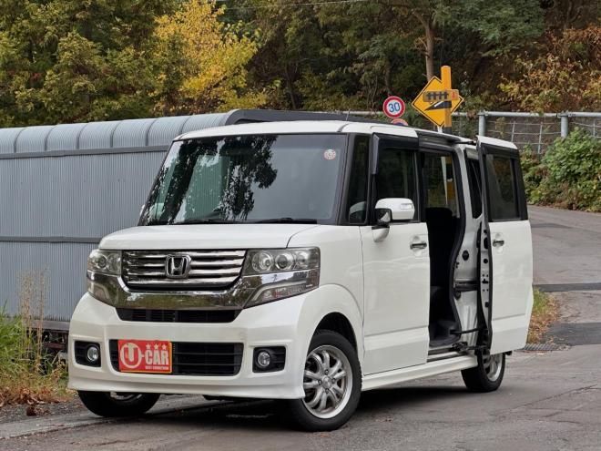 N-BOXカスタムG Lパッケージ　4WD タイミングチェーン車　Bluetooth フルセグテレビ　ナビ　DVD再生　ETC エンジンスターター　HID スマートキー　左パワースライド 4WD 660 5Dr