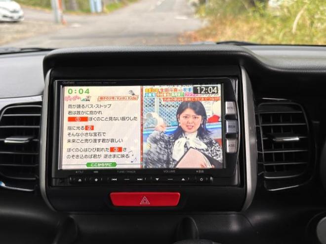 N-BOXカスタムG Lパッケージ　4WD タイミングチェーン車　Bluetooth フルセグテレビ　ナビ　DVD再生　ETC エンジンスターター　HID スマートキー　左パワースライド 4WD 660 5Dr