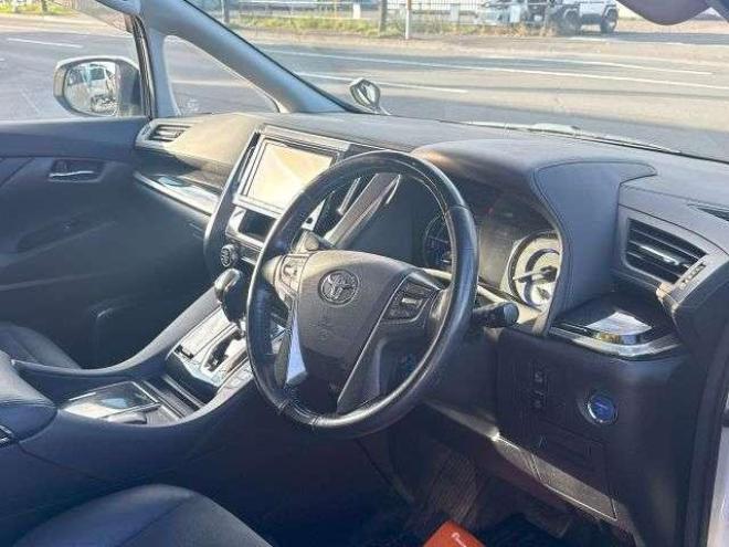 アルファードハイブリッドハイブリッド2.5SR 4WD  ローンが不安な方＜優遇ローン＞寒冷地仕様　純正ワイドナビ