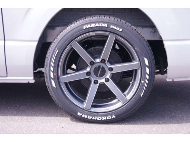 ハイエースバン2.8 スーパーGL ロング ディーゼルターボ 4WD　SDナビTV　パノラミックビューモニター　415コブラフロントスポイラー　リアスポイラー　ボンネット　18インチアルミ　ベッドキット　ローダウン　デジタルインナーミラー　LEDヘッドライト　スマートキー 2800