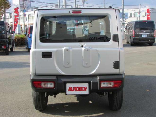 ジムニーXG 4WD　4WD/5速MT/ターボ/ヒルディセントコントロール/キーレス 660