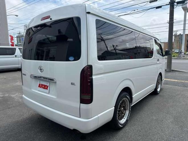 ハイエース2.7 GL ロング ミドルルーフ 4WD　プッシュスタート ETC パワースライドドア 前後ドラレコ 9インチナビ バックカメラ　フルセグTV DVD Bluetooth　フリップダウンモニター ベッドキット ワーク17AW　サブウーファー リアヒーター&クーラー 2700