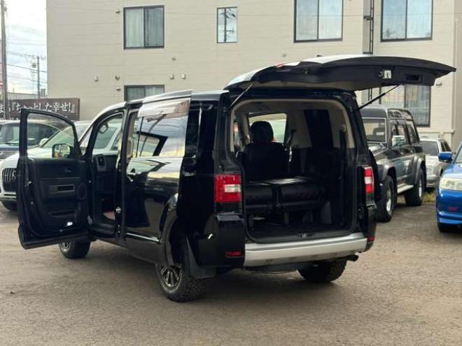 デリカD：5 2.2 D パワーパッケージ ディーゼルターボ 4WD　車検10年2月　両側パワースライド　アルミ・ホワイトレター 2300