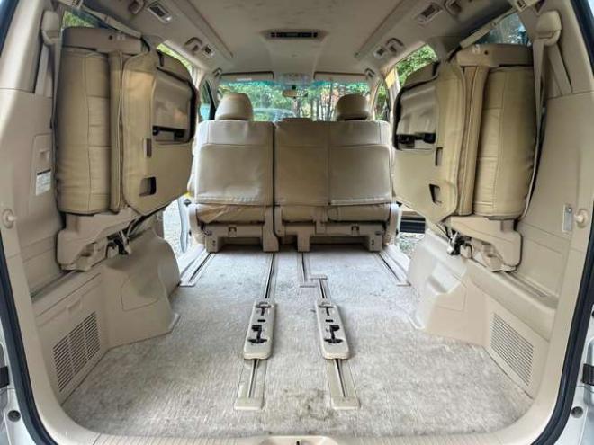 ヴェルファイア2.4 X 4WD　ワンオーナー　パワーウィンドウ　パワステ　社外ナビ　純正アルミ　ABS　キーレス　バックカメラ　左側電動スライドドア　ETC　ワイパーデアイサー 2400