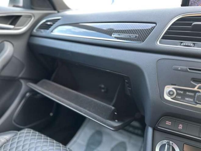 アウディRS Q3 2.5 4WD　ナビTV　バックカメラ　電動シート　パワステ　パワーウィンドウ　シートヒーター　エアコン　ETC　キーレスエントリー　アルミホイール　横滑り防止装置 正規輸入車 2500