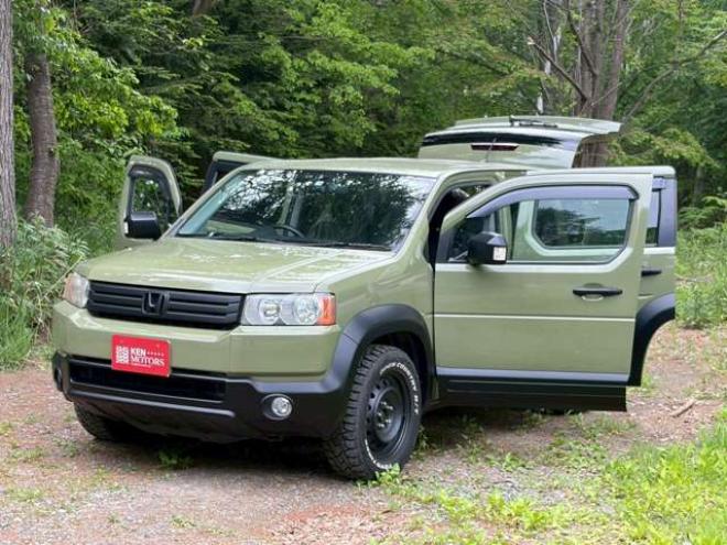 クロスロード2.0 20X HIDエディション 4WD　パワステ　パワーウィンドウ　アルミホイール　エアコン　ABS　バックカメラ　キーレスエントリー　3列シート　盗難防止装置　横滑り防止装置　ディスチャージドランプ　全塗装済 2000