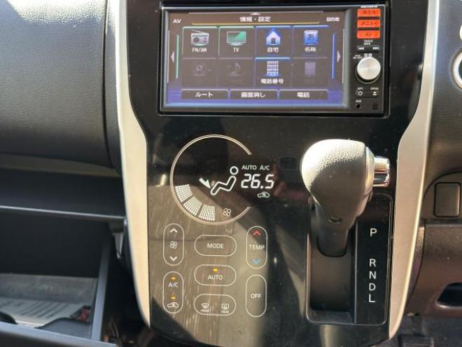 デイズ4WD ハイウェイスターX  Vセレクション　セーフティII  衝突軽減ブレーキ　横滑り防止　フルセグナビテレビ　アラウンドビュー　バックカメラ　Bluetooth シートヒーター 4WD 660 5Dr