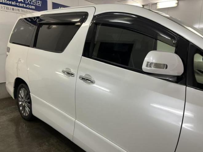 ヴェルファイア２．４Ｚ　ゴールデンアイズII　本州仕入　ワンオーナー　最終後期型　禁煙車　純正ブラックハーフレザーシート　ストラーダナビ　地デジ　ＤＶＤ再生　Ｂｌｕｅｔｏｏｔｈ　リアフリップダウンモニター　両側パワースライドドア　パワーバックドア 4WD 2400 5Dr