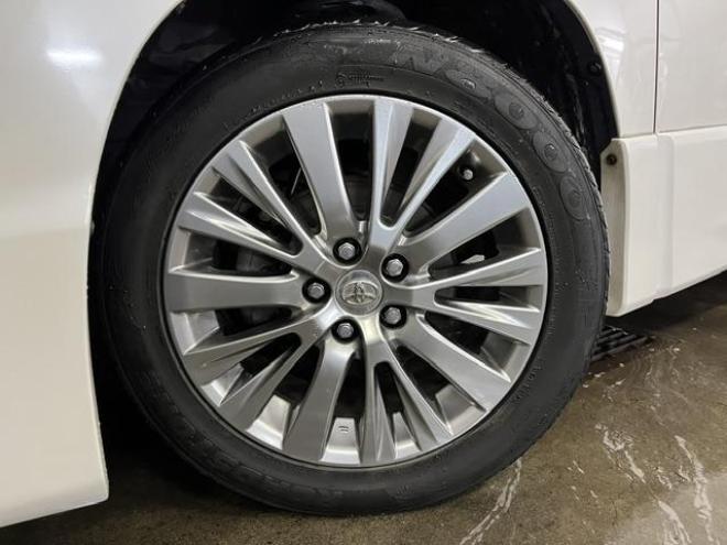 ヴェルファイア２．４Ｚ　ゴールデンアイズII　本州仕入　ワンオーナー　最終後期型　禁煙車　純正ブラックハーフレザーシート　ストラーダナビ　地デジ　ＤＶＤ再生　Ｂｌｕｅｔｏｏｔｈ　リアフリップダウンモニター　両側パワースライドドア　パワーバックドア 4WD 2400 5Dr