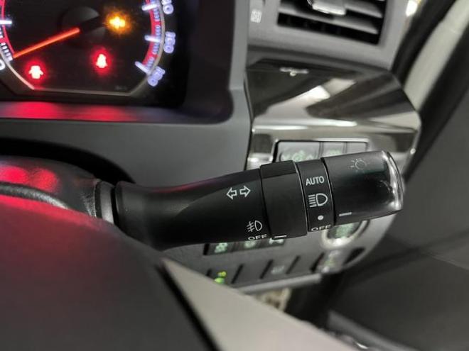 ヴェルファイア２．４Ｚ　ゴールデンアイズII　本州仕入　ワンオーナー　最終後期型　禁煙車　純正ブラックハーフレザーシート　ストラーダナビ　地デジ　ＤＶＤ再生　Ｂｌｕｅｔｏｏｔｈ　リアフリップダウンモニター　両側パワースライドドア　パワーバックドア 4WD 2400 5Dr
