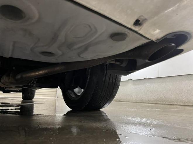エスティマアエラス　プレミアムエディション　本州仕入　寒冷地仕様　禁煙車　両側パワースライドドア　純正ナビ　地デジ　Ｂｌｕｅｔｏｏｔｈ　バックカメラ　純正１８インチＡＷ　社外１６ＡＷ＋スタッドレスタイヤ付　ブラックレザーシートカバー　ＥＴＣ 4WD 2400 5Dr